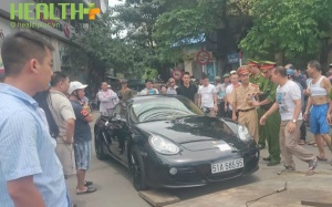 Đi xe siêu sang 'nhờn' mặt cảnh sát