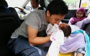 Cách xử lý khẩn cấp khi...'đẻ rơi'