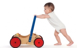 Những bí kíp giúp bé học đi nhanh