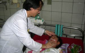 Nhiều trẻ viêm màng não nhập viện