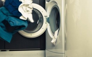 Vụ bé 7 tuổi chết trong máy giặt: 'Lồng ngang' liệu có an toàn?