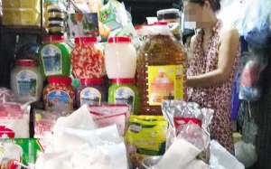 Ăn chè giải nhiệt ngày hè, giật mình nghe chuyện nguyên liệu pha, nấu