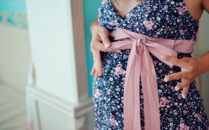 Bí kíp giữ sức khoẻ cho bà bầu ngày hè