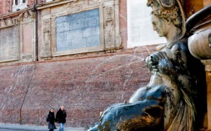 10 công trình nghệ thuật có kiến trúc khiếm nhã khiến người xem đỏ mặt