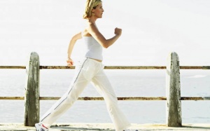 Ngày 'đèn đỏ' ngại gì mà không tập thể dục?