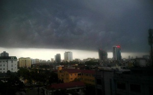 Hà Nội tiếp tục mưa giông