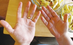 Cách khắc phục tình trạng tay khô và thô ráp (P.2)