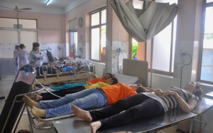 Bộ Y tế vào cuộc vụ ngộ độc khiến 100 công nhân nhập viện