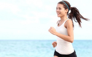 Tác hại của thói quen trang điểm khi tập thể dục