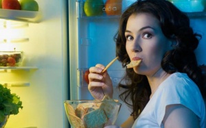 7 thói quen hàng ngày khiến bạn tăng cân không kiểm soát