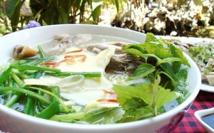 Bữa sáng thơm ngon với bún măng vịt