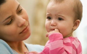 Khi cha mẹ vô tình làm con bệnh nặng hơn