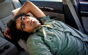 Làm sao để ngủ an toàn trong xe ô tô?