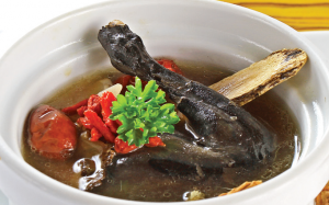 Gà ác tiềm thuốc Bắc – Món ăn ngon bài thuốc quý