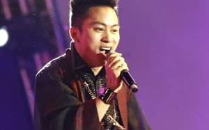 Tùng Dương hát như “lên đồng” tại festival Jazz châu Á