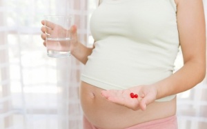 Phụ nữ mang thai uống calci kéo dài có sao không?