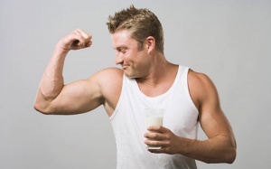 Nam thanh niên quá gầy ăn gì để tăng cân?