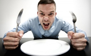 Vì sao một số người trở nên gắt gỏng khi đói?