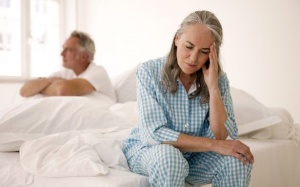 Mãn kinh ảnh hưởng đến tình dục như thế nào?