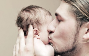 Làm cha trước tuổi 25 có nguy cơ tử vong sớm