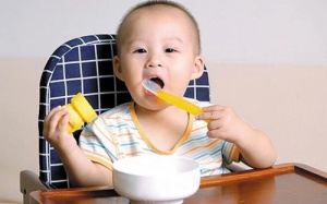 Chế độ ăn giúp trẻ tăng cân và chiều cao