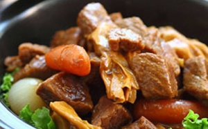 “Đánh bay” nồi cơm nhờ 3 món thịt bò kho lạ miệng