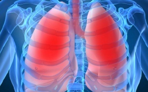 Người già mắc bệnh phổi: Cẩn thận kẻo ngã!