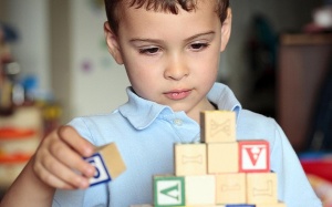 Trẻ tự kỷ có xu hướng ngày càng tăng lên