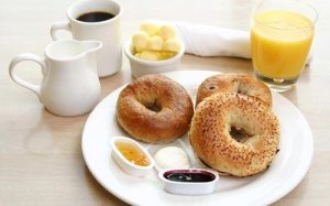 Giảm cơ hội sinh con trai nếu bỏ bữa sáng