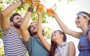 Sống vui vẻ, lạc quan bằng cách... kết bạn thật nhiều!