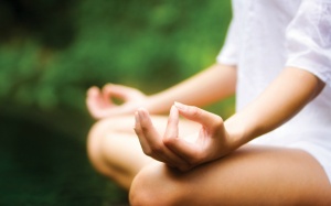 Tư thế ngồi thiền đúng cách: Khó mà không khó