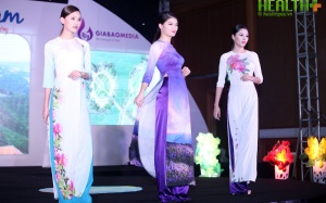 Áo dài Việt thướt tha với 12 mùa hoa gợi thương gợi nhớ