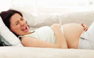 Vỡ ối sớm nguy hiểm với bà bầu và thai nhi như thế nào?