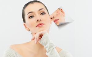 Video: Làm thế nào để xóa mờ vết thâm và sẹo mụn?