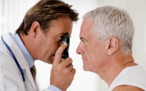 Nhận biết thoái hóa điểm vàng ở mắt