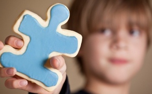 Hai điều cha mẹ cần làm cho trẻ tự kỷ