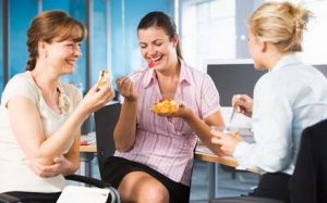 7 món ăn nhẹ cực tốt cho dân văn phòng