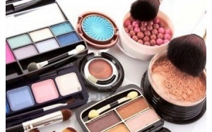 Cẩn trọng mỹ phẩm chứa chất độc hại