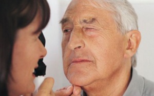 Thoái hóa điểm vàng có thể điều trị khỏi hẳn không?