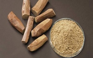 Gỗ đàn hương ngăn ngừa nếp nhăn, chống khô da vào mùa đông