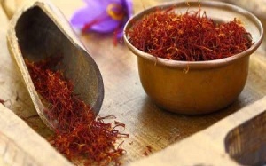 Nghệ tây kiểm soát cholesterol, hạ huyết áp và ngăn ngừa bệnh tim mạch