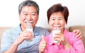 Chăm sóc bệnh nhân cao tuổi: Đề phòng suy dinh dưỡng 