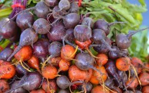 Hạ huyết áp bằng nước ép củ cải đường