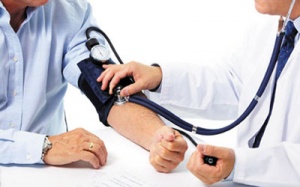 Tăng huyết áp có thể gây biến chứng gì về tim mạch?