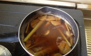 Khi gừng và sả được mang ra làm... trà