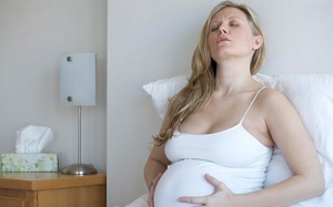 Bà bầu cần làm gì khi bị sốt xuất huyết?