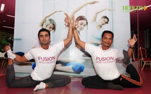 Yoga trị liệu – Giải pháp chữa đau lưng và đau đầu gối