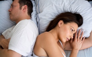 Nam giới ngủ ngáy, trầm cảm dễ bị yếu sinh lý?