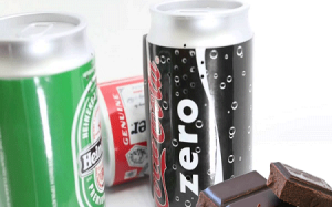 Video: Mẹo tạo lửa từ vỏ lon bia và chocolate