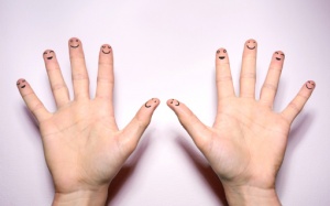 Nhìn đầu ngón tay đoán giàu hay nghèo